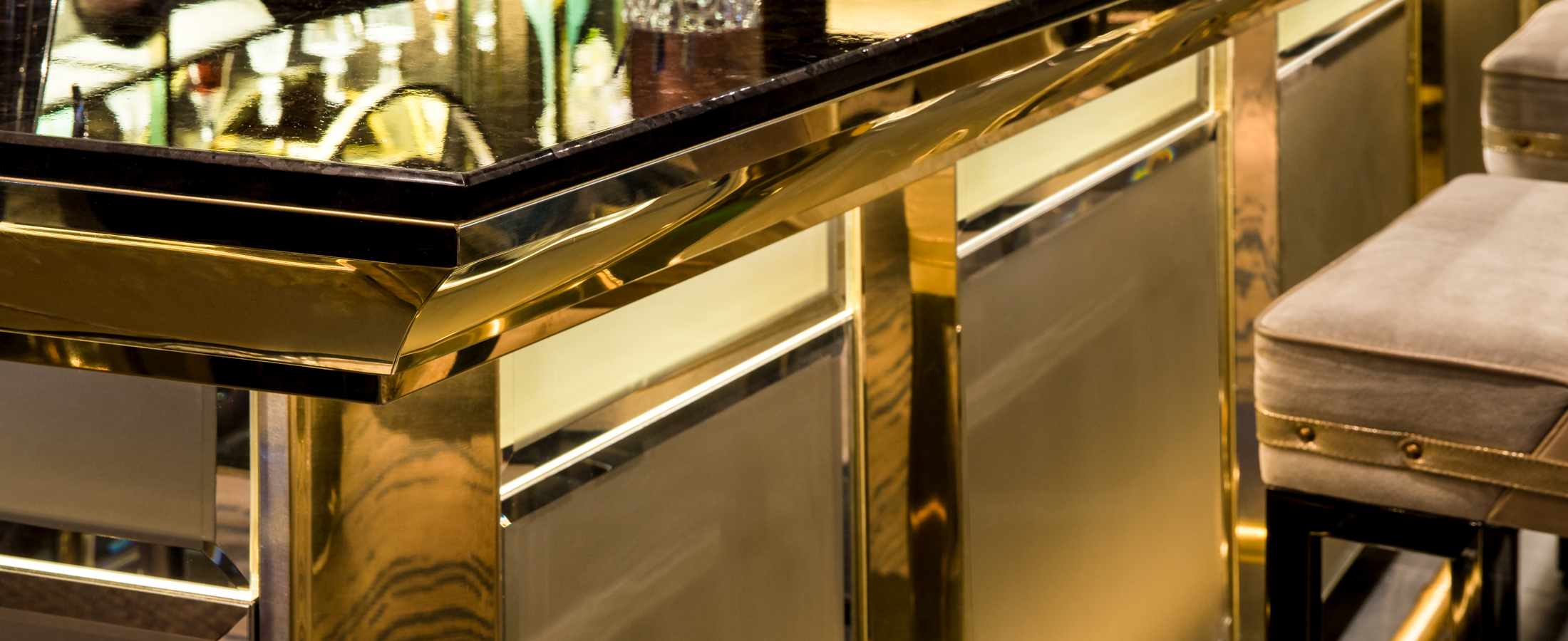 Studio Munge Alibi Ultra Lounge Studio Munge